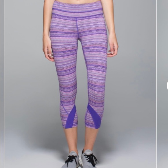 Lululemon Run: Inspire Crop II *All Luxtreme Space Dye Twist Iris Flower Pink - Picture 3 of 17